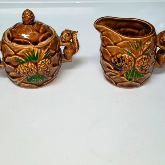 ❤️ 5 for $25 - Vintage Squirrel Acorn Cream and Sugar Serving Set - Picture 1 of 8